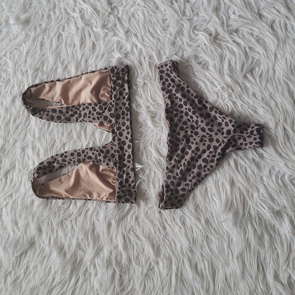 Simons reversible bikini set - Picture 7 of 10